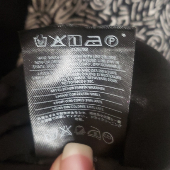 Valcom Stone Row French Collection Dress. - Picture 8 of 8